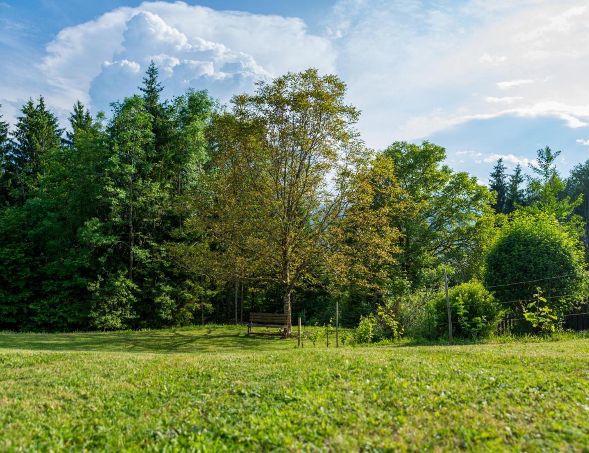 Gartenlodge Auszeit Noetsch Exterior photo